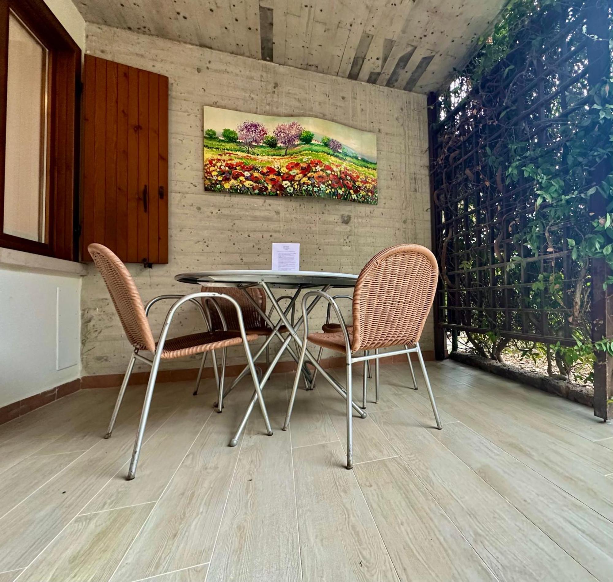 Lauri & Faggi Aparthotel Desenzano del Garda Luaran gambar