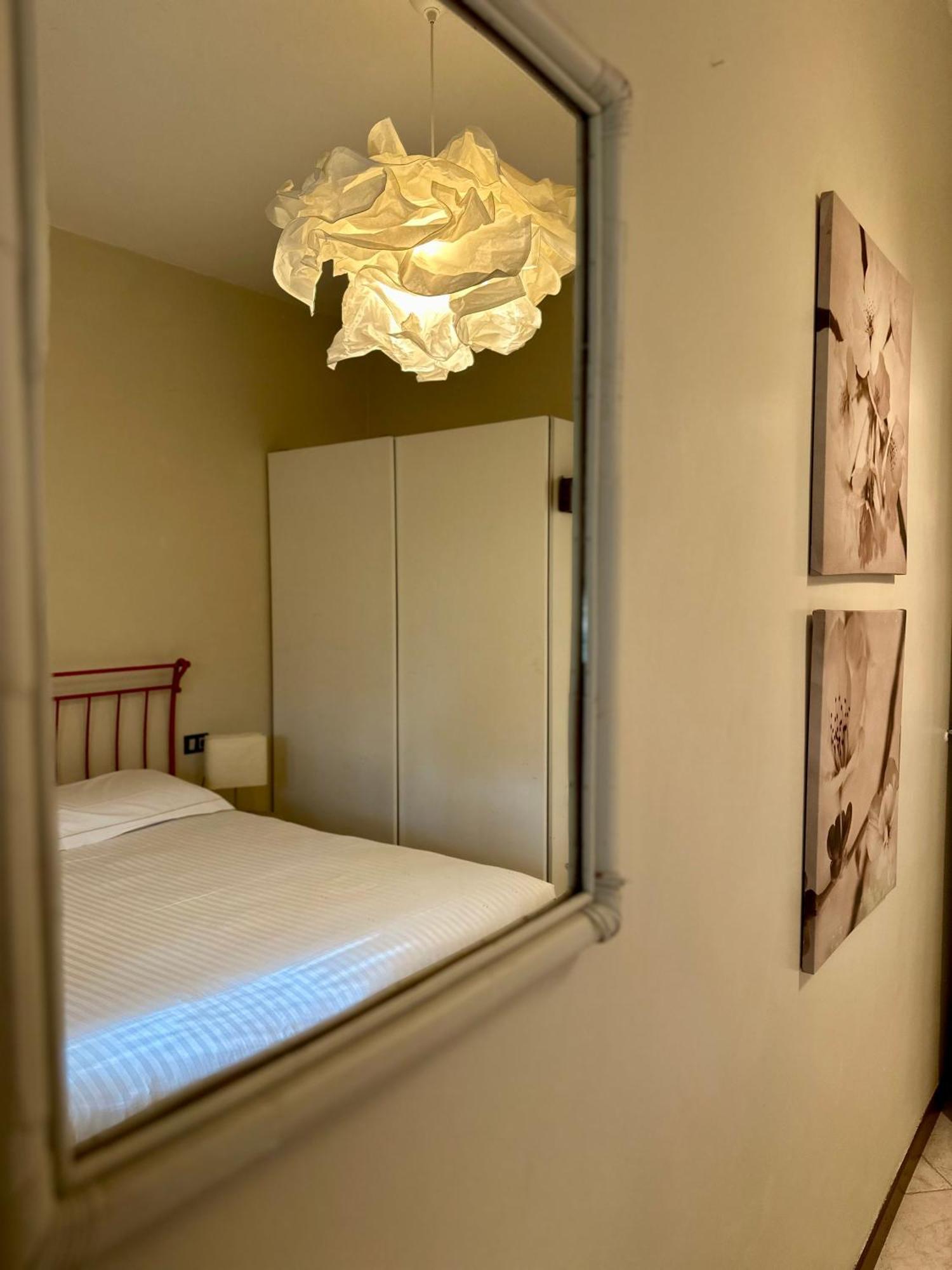 Lauri & Faggi Aparthotel Desenzano del Garda Luaran gambar