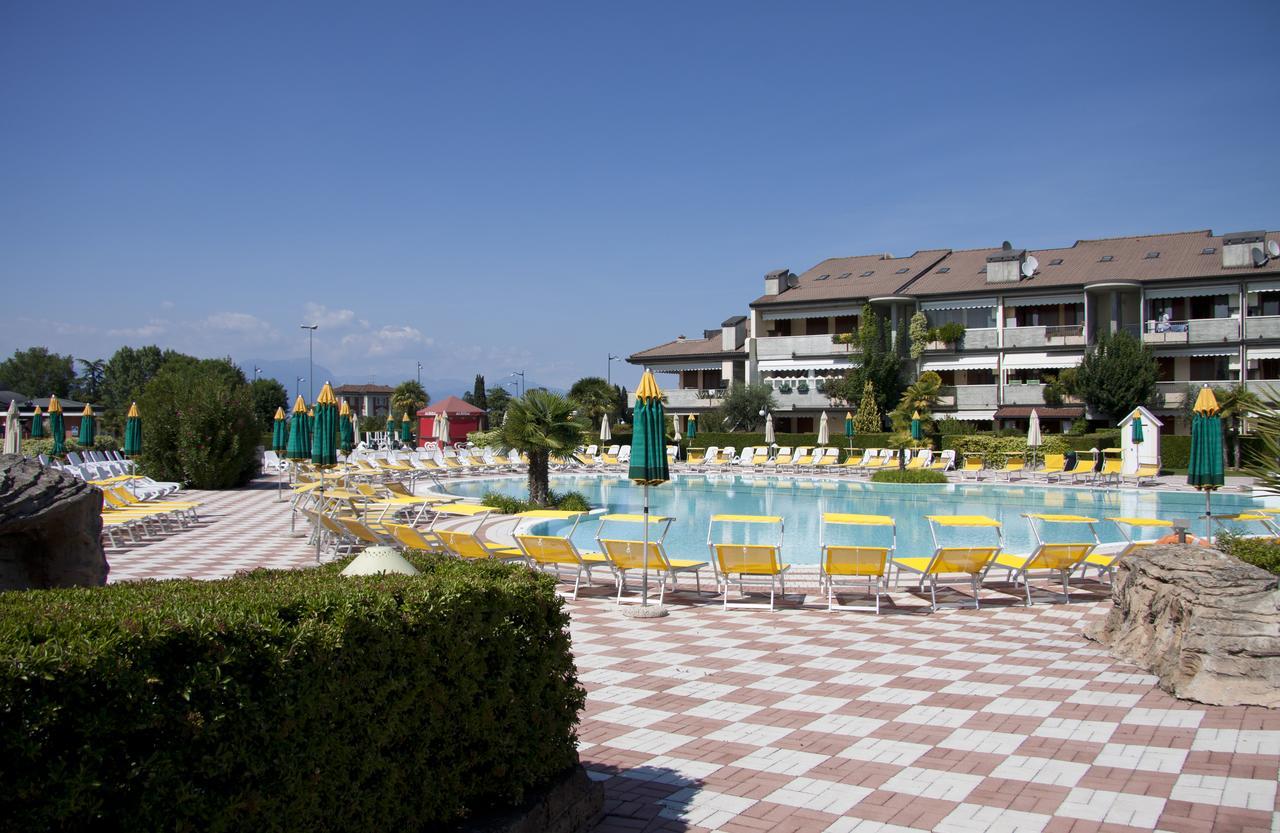 Lauri & Faggi Aparthotel Desenzano del Garda Luaran gambar