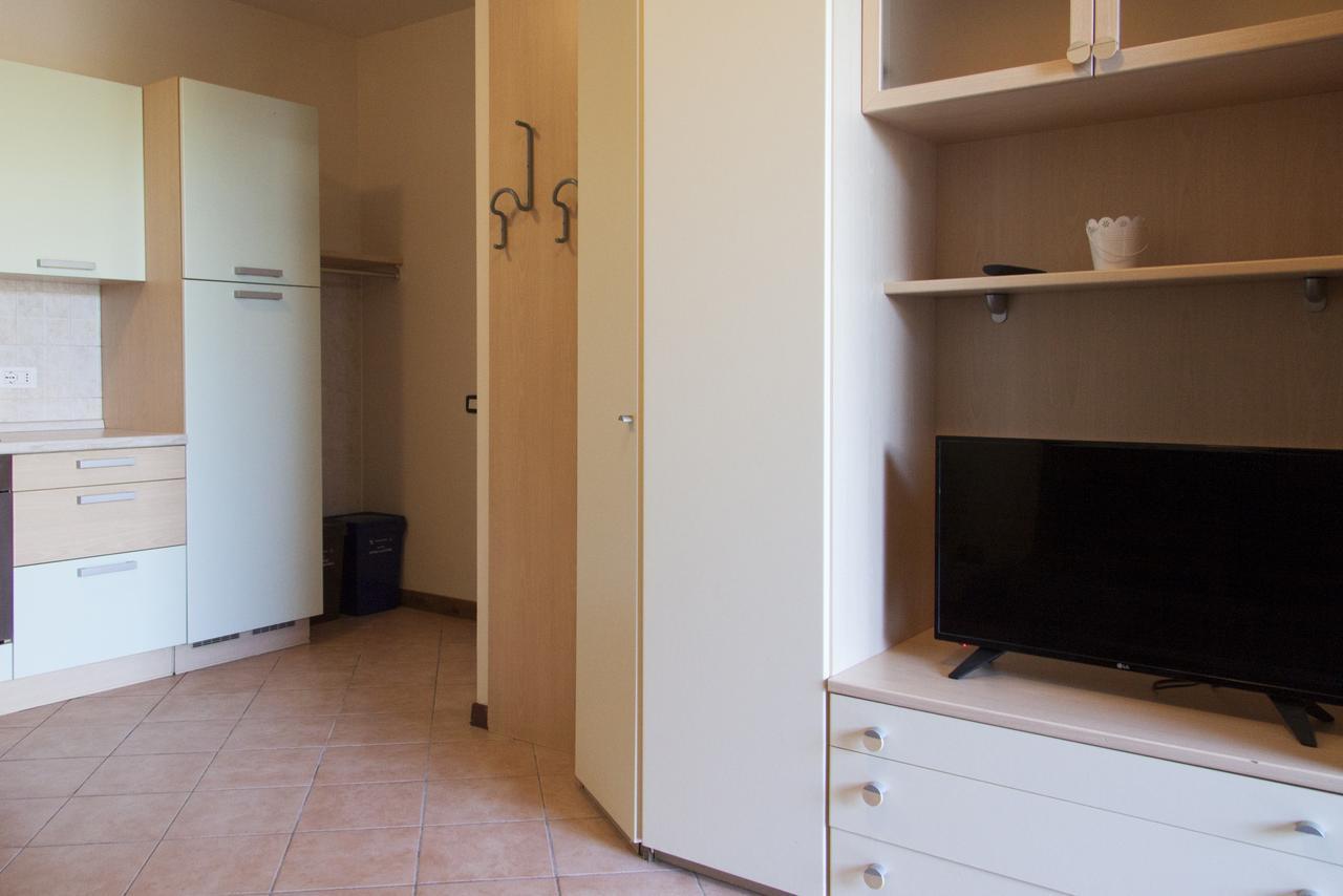 Lauri & Faggi Aparthotel Desenzano del Garda Luaran gambar