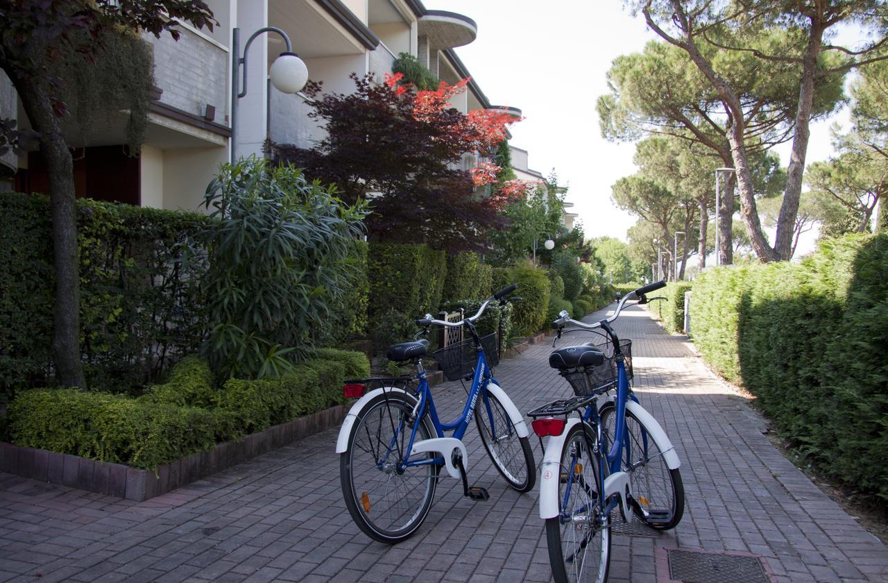 Lauri & Faggi Aparthotel Desenzano del Garda Luaran gambar